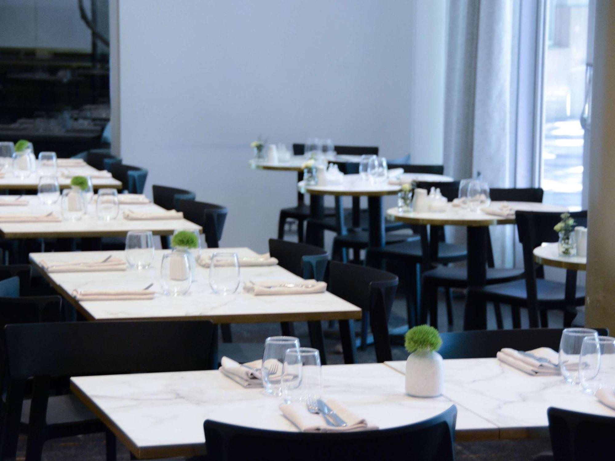 The Como Melbourne Exterior photo Interior of the restaurant